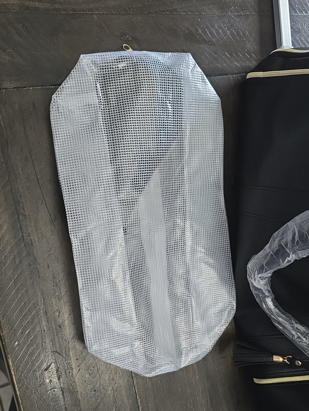 Luhxe Travel Convertible Carry On Garment Roller Bag. NWOT. Strap And Shoe Pouch - Picture 3 of 7